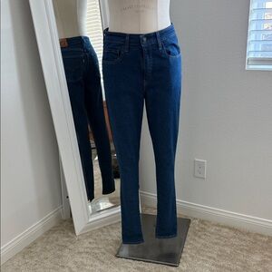 Levi’s skinny jeans